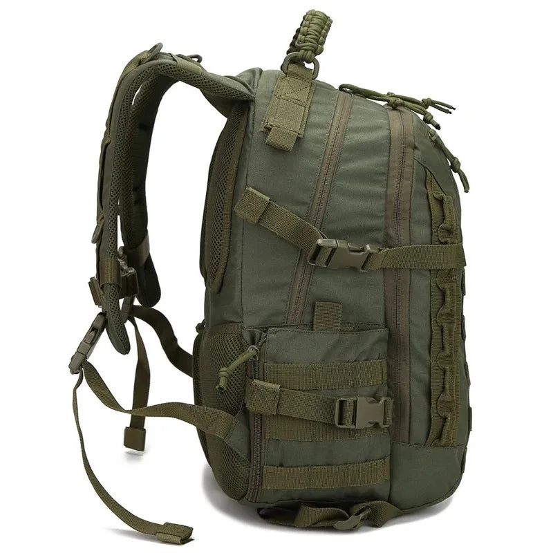 35 litre men's outdoor backpack Waterproof camo camping hiking backpack Large wearable sports bag